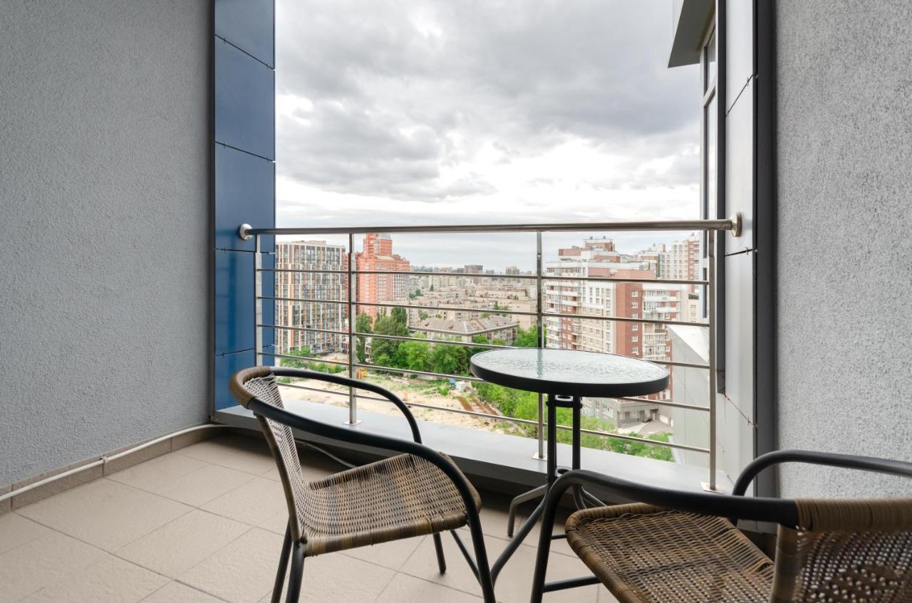 Petrovdom 11-212 In Rc Central Park Residence Complex Kiev Dış mekan fotoğraf
