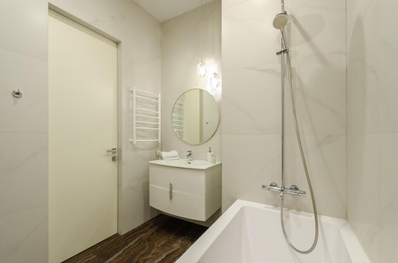 Petrovdom 11-212 In Rc Central Park Residence Complex Kiev Dış mekan fotoğraf